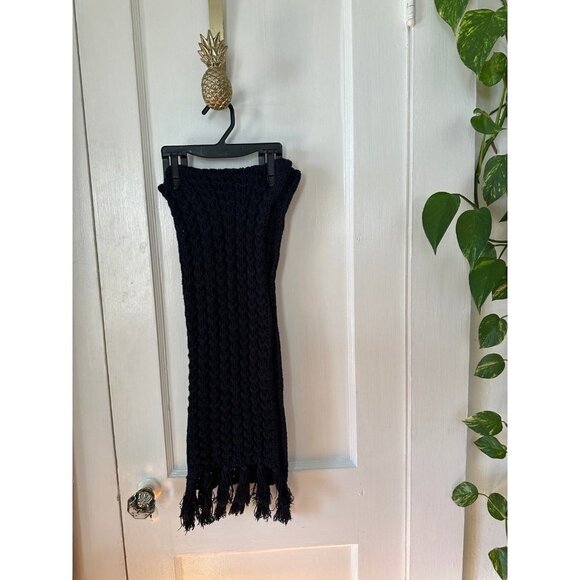 Dark Blue knit Scarf - Picture 1 of 5